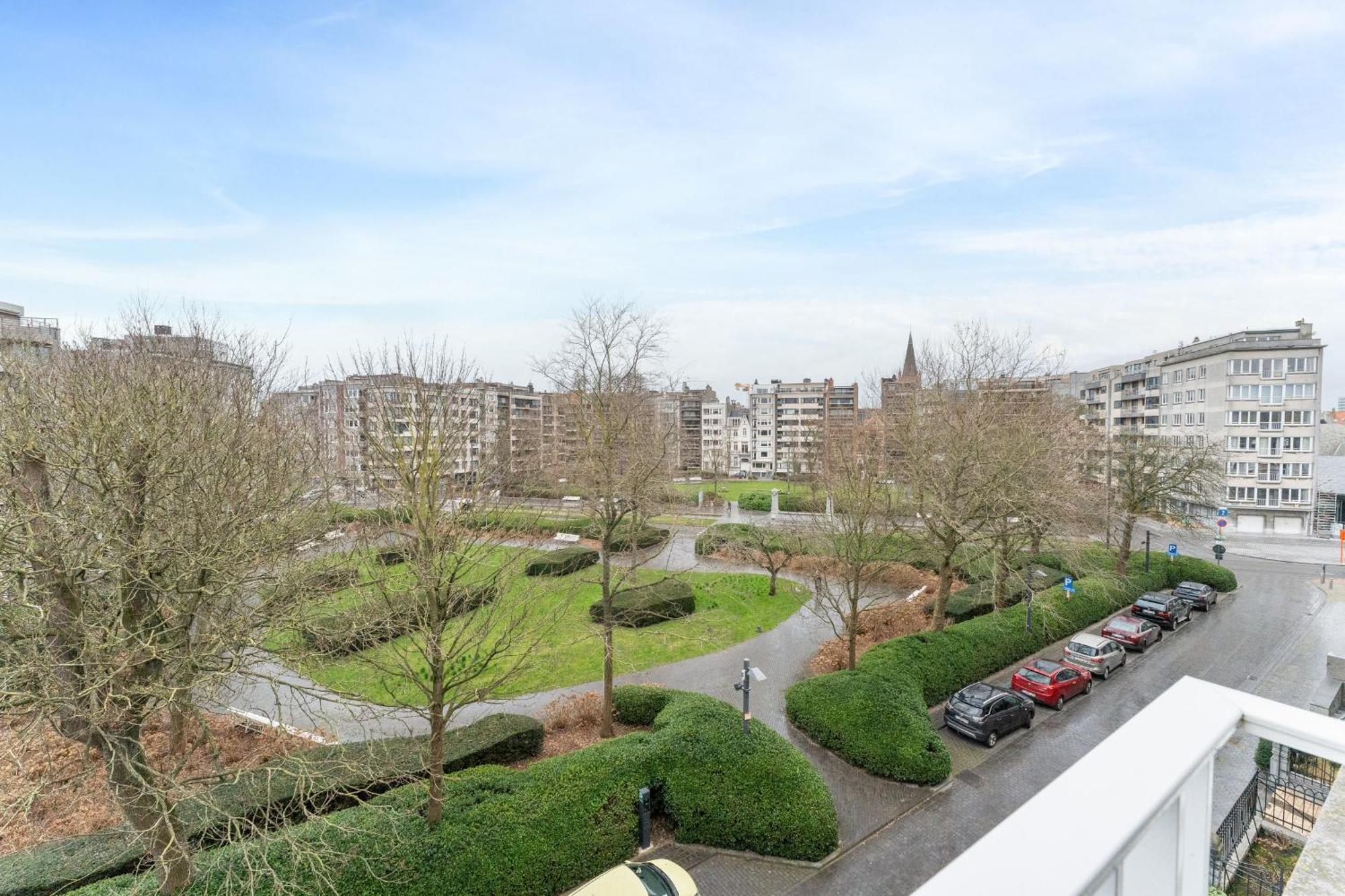 2-bedroom With Park View * Oostende