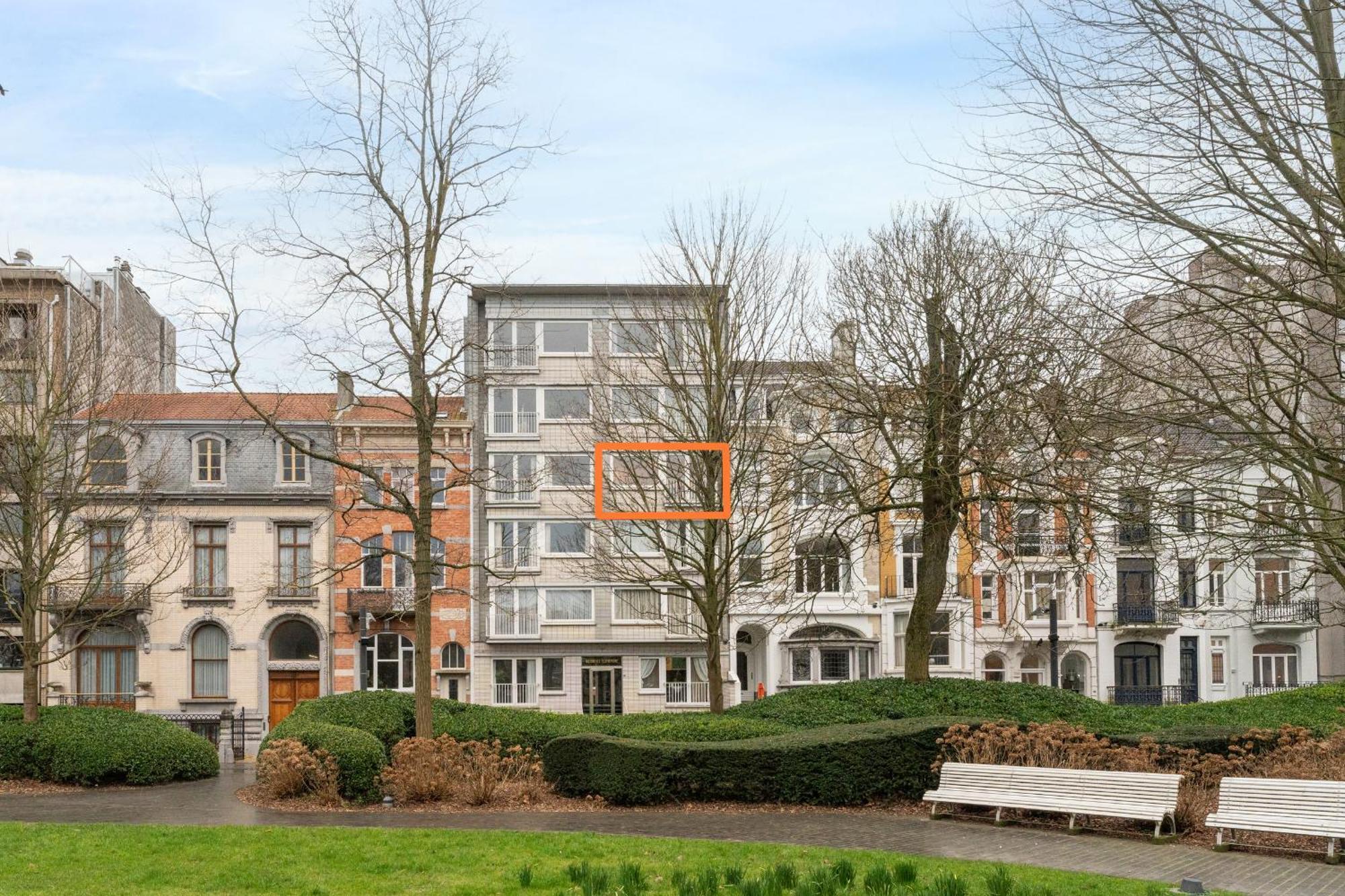 2-bedroom With Park View Appartement