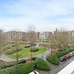 2-Bedroom Apartment With Park View